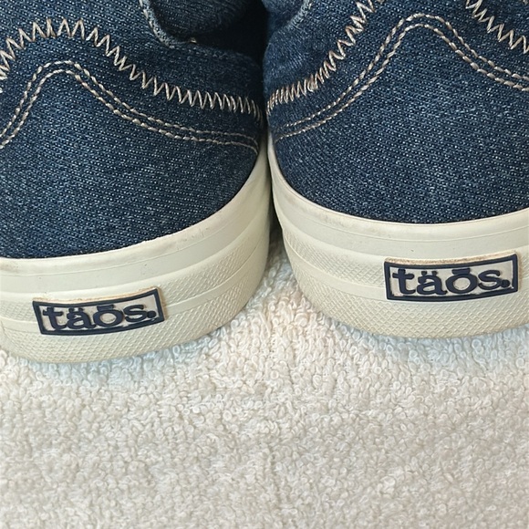 Taos men’s Denim Blue Sneakers Size 10 - Picture 7 of 10